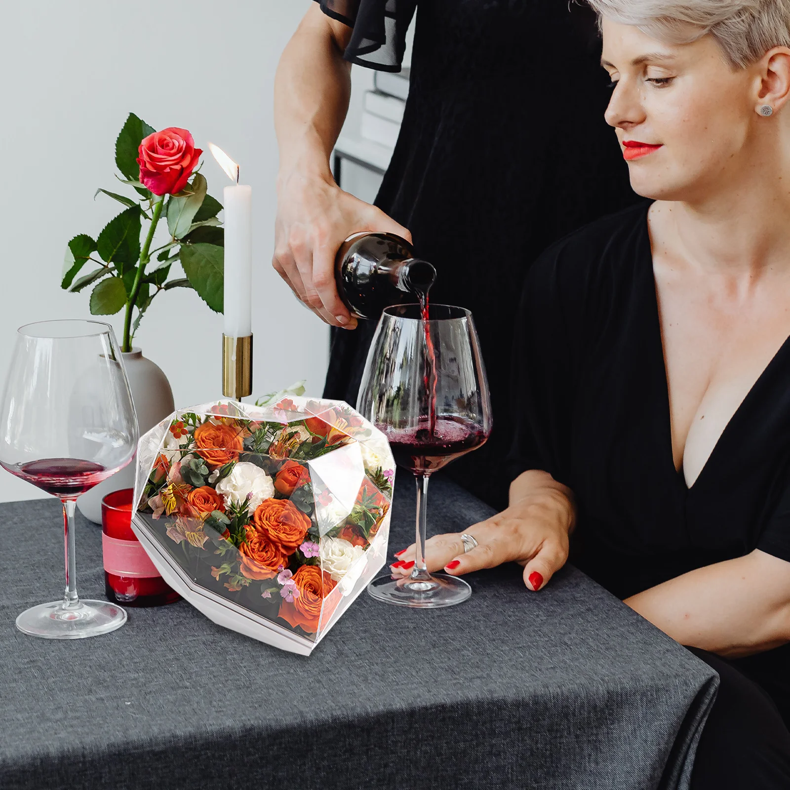 

Acrylic Heart Shaped Flower Packaging Box Empty Gift Container for Preserved Flower Arrangement Wedding Proposal Gift