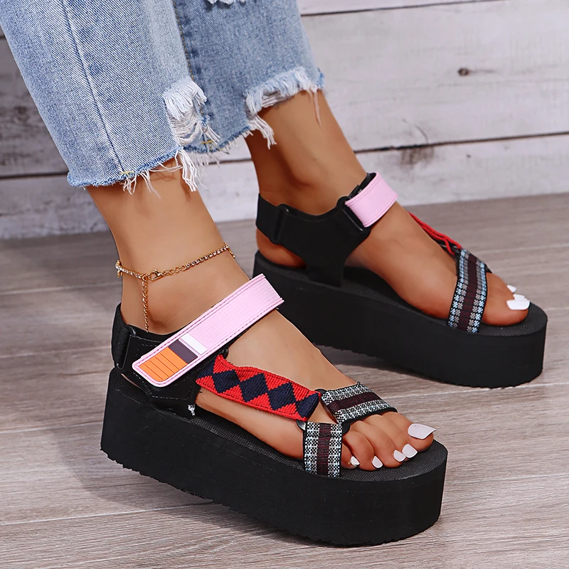 2023 New Summer Women's Shallow Mouth Leaky Toe Platform Sandals Outdoor Simple Mixed Color Wedge Sandals Women's Sport Sandals