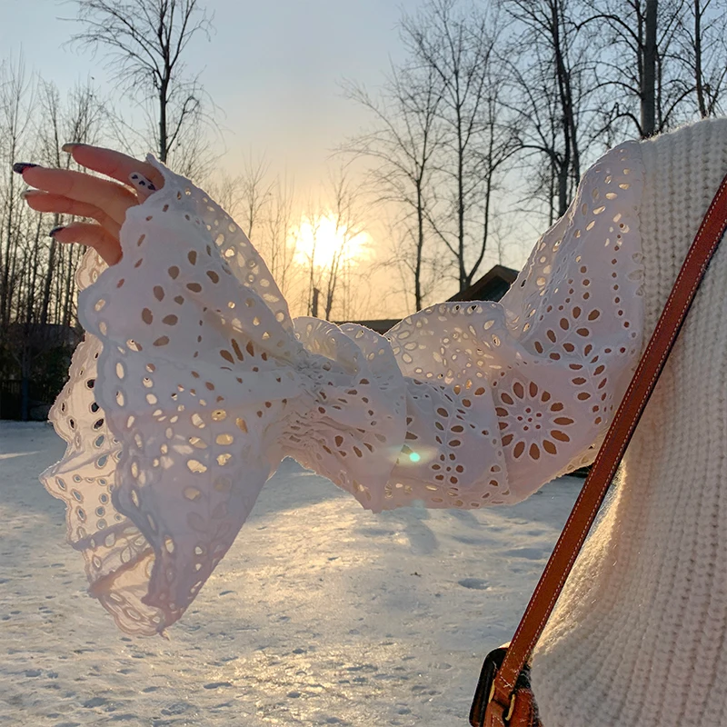 

Aviva on Earth Hollow out Bell Sve Camere Sweater Women's Fake Two-Piece Top Warm Thiened Long Sve ort Length Sli...