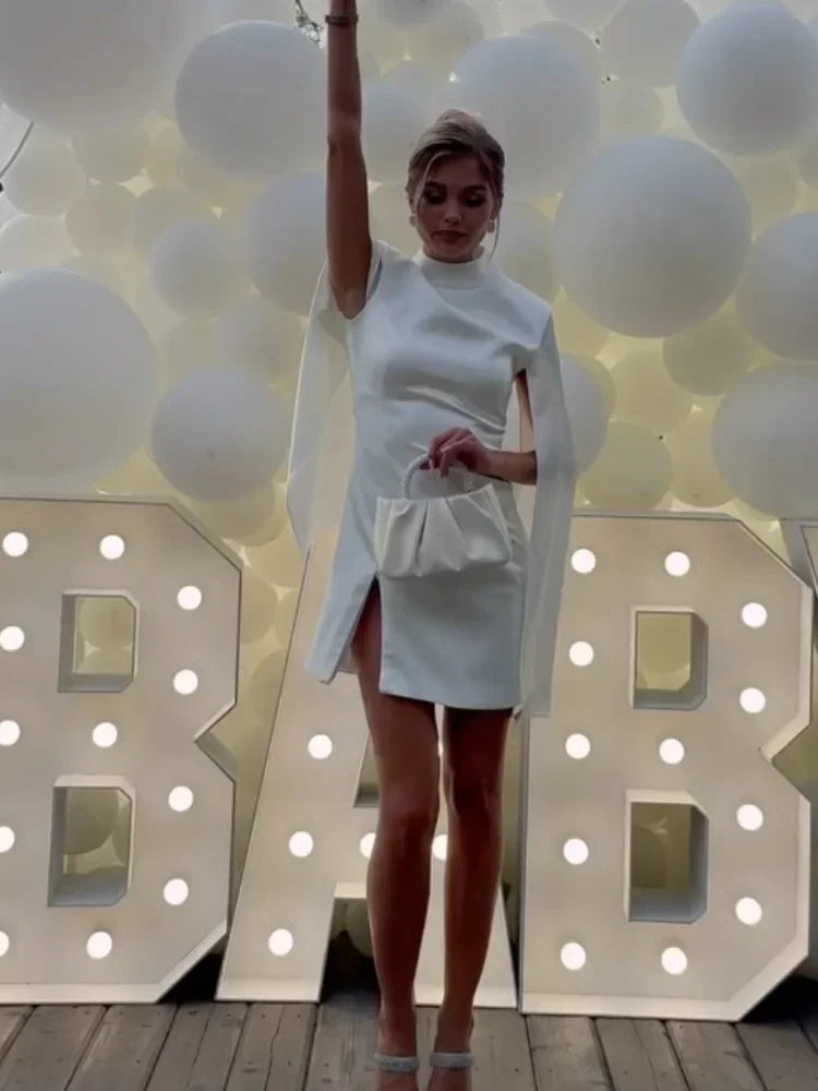 ชุดมินิเดรสผ้าซาตินสีขาวหรูหรา แฟชั่นคอเต่า แขนบาน เอวสูง ทรงเข้ารูป สั้น รุ่นปี 2025 ชุดราตรีสำหรับสุภาพสตรี