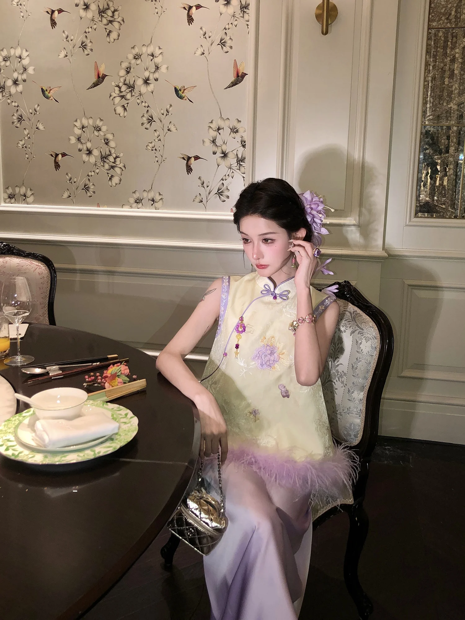 

Original Chinese Style Embroidered Ostrich Feather Vest Shorts Set Women's Fashion Spring Collection No Sleeve Stand Collar