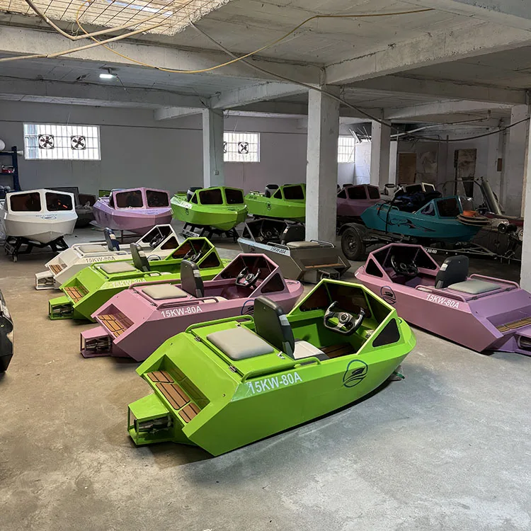 Calm Lake Cruise Stable Kart Style Mini Jet Boat, High Efficiency Power Component For Leisure Water Surf Vacation view 2
