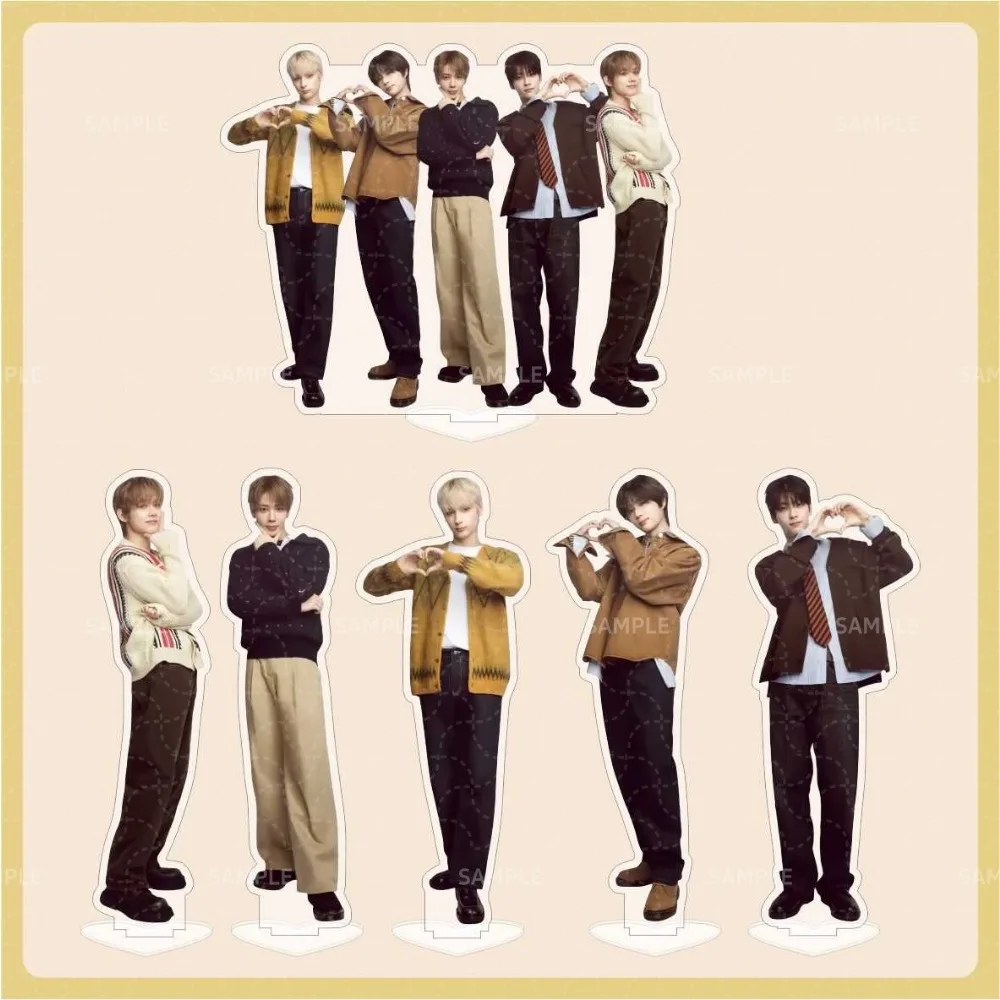 15CM Men's Singing and Dancing Group Peripheral Acrylic Standing Support Model Desktop Decoration Fans Collection Gift Keychain