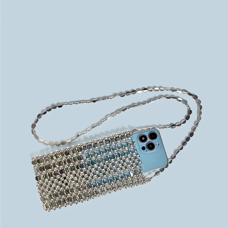 Gorąco sprzedający się nowy produkt: Ręcznie robiony srebrny płaski portfel mobilny z łańcuszkiem, mini torba na ramię typu crossbody — zdjęcie 7