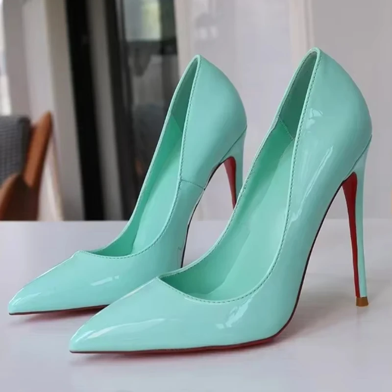 

New light green patent leather pointed high heels, single shallow mouth nightclub oversized women's shoes