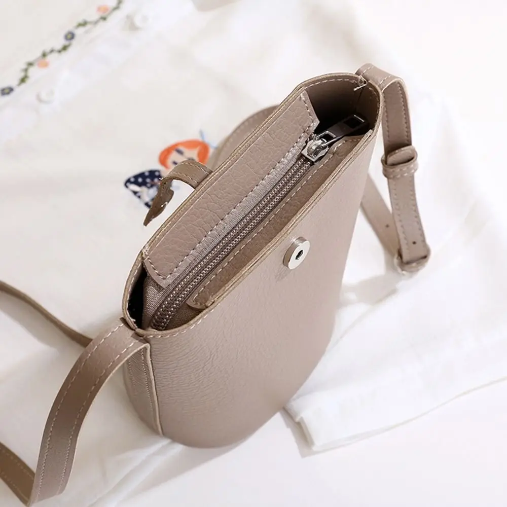 Fashion Exquisite PU Leather Shoulder Bag Casual Soft Mobile Phone Pouch Large Capacity Trendy Women Crossbody Bag Vacation