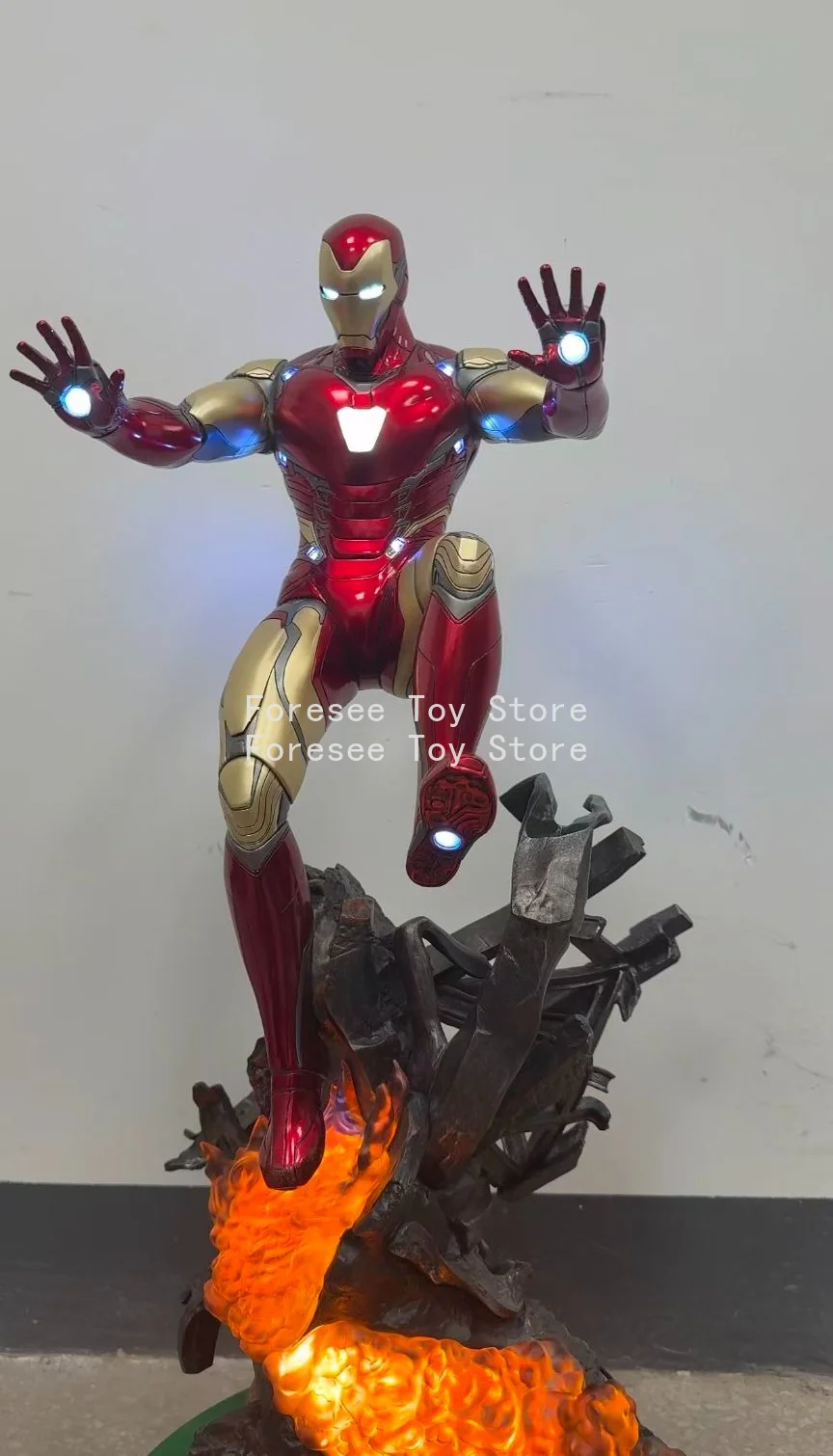 Auf Lager: The Avengers Anime-Modelle Iron Man MK85 und Pepper Figuren mit Beleuchtung, Vollkörper-GK-Skulptur, Beste Geburtstagsgeschenke für Jungen