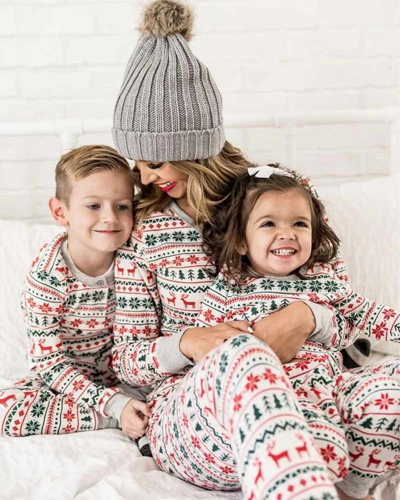 Christmas Family Matching Pajamas Set 2023 Mom Dad Kids Elk Print 2Pcs Clothes Baby Romper Family Look Soft Sleepwear Xmas Gift