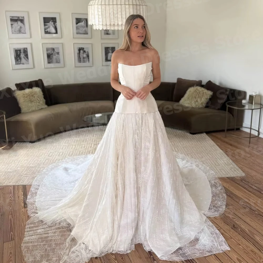 Sexy Charming A Line Women's Lace Strapless Wedding Dresses Vestido De Novia Sleeveless Bride Gowns Customized Robe De Mariée
