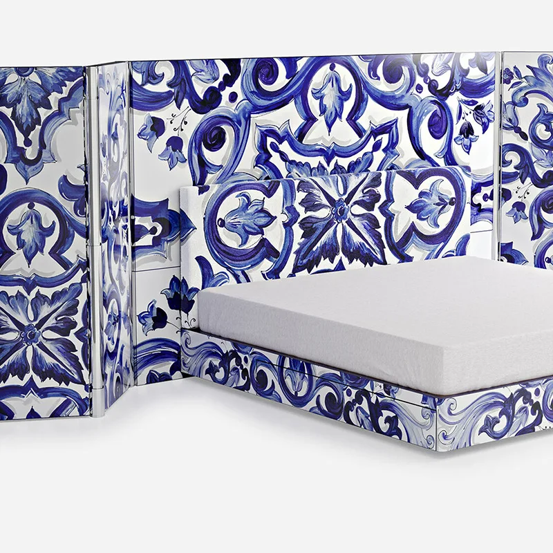 

Villa luxury high-end furniture