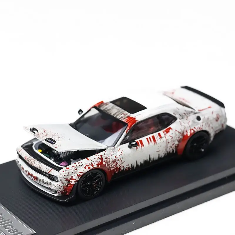 Model samochodu Dodge Hellcat SRT Limited Edition ze stopu, skala 1:64, kolekcjonerski, zabawka, prezent, pamiątka, ekspozycja.