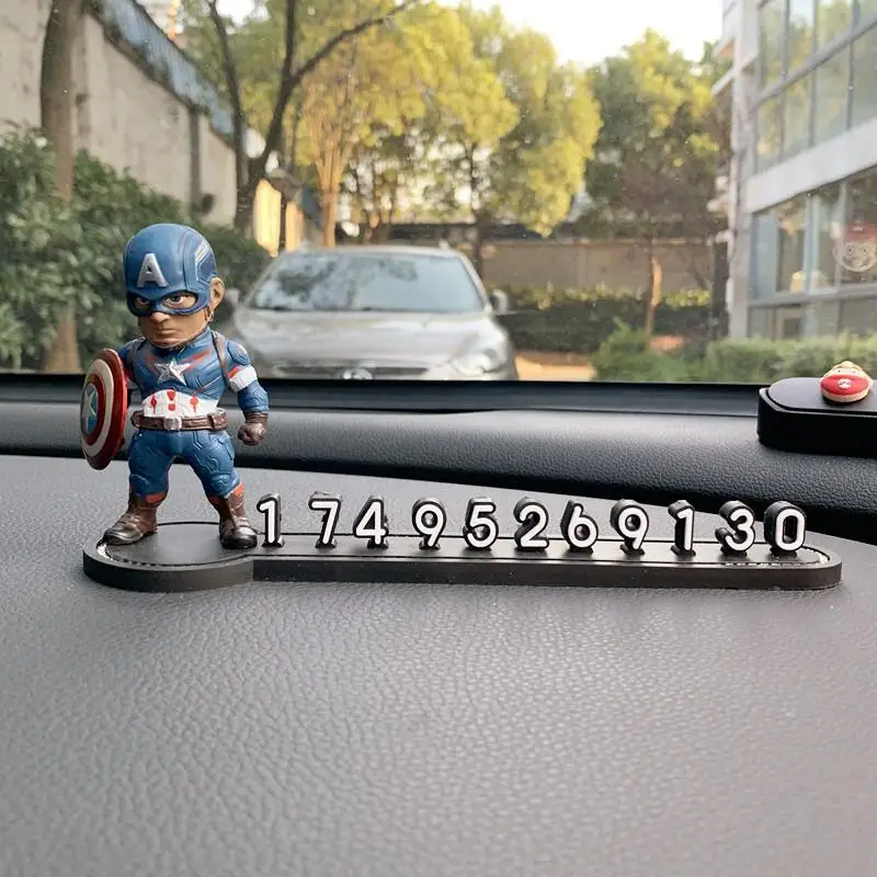 Cool Marvel Iron Man Captain America figurine de dessin animé créatif ornement décoratif élégant plaque d'immatriculation de stationnement temporaire