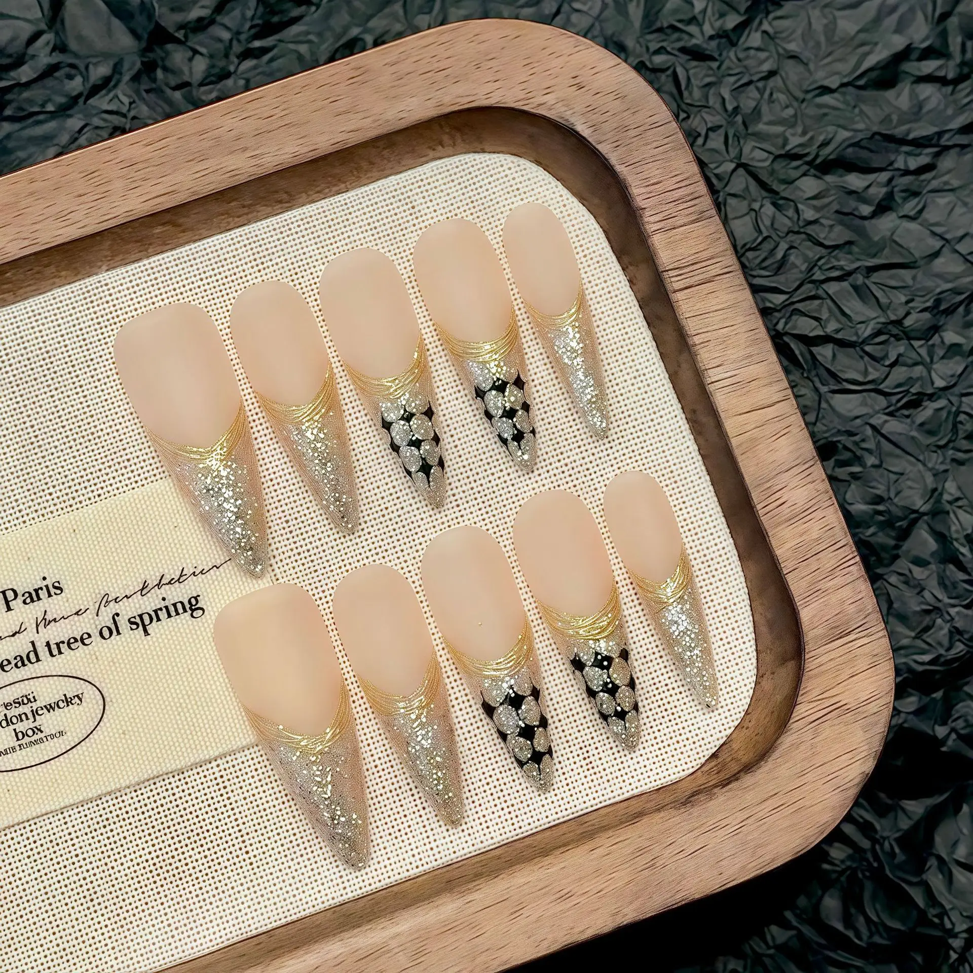 

10 PCS Luxury Handmade Press on Nails Long Drop Hot Girl wind Design with 3-PIECE Tool Adhesive Nail Glue Tabs