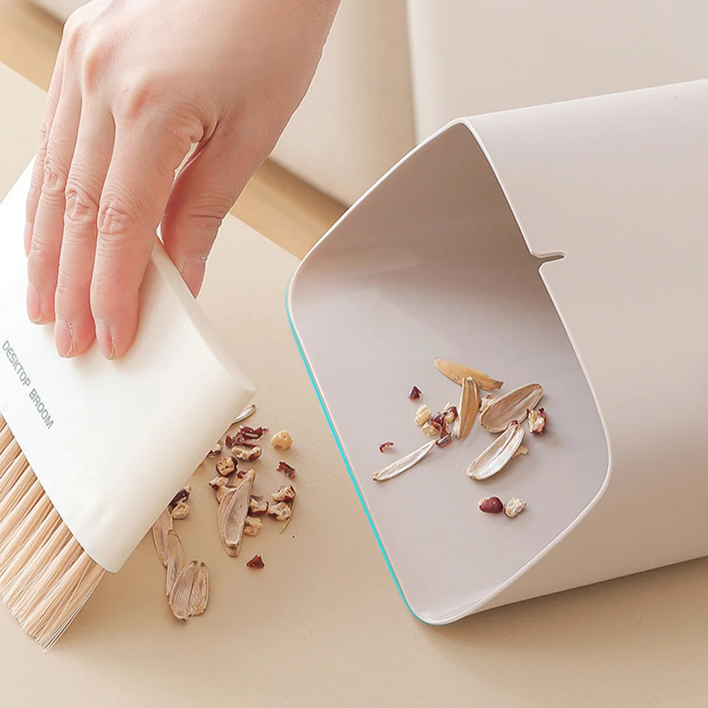 

1 Set Mini Broom Dustpan Set For Desktop Cleaning Small Brush Tool Portable Sweep Countertop Keyboard Camera Digital Devices