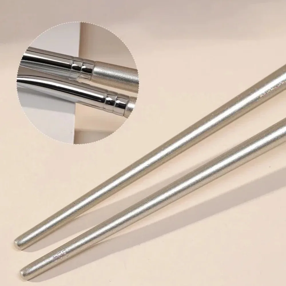 Neue Gebogene Make-Up Pinsel Kleine Dünne Make-Up Pinsel Eye Liner Scharfe Augenlid Kosmetik Pinsel Augen Kosmetische Werkzeuge