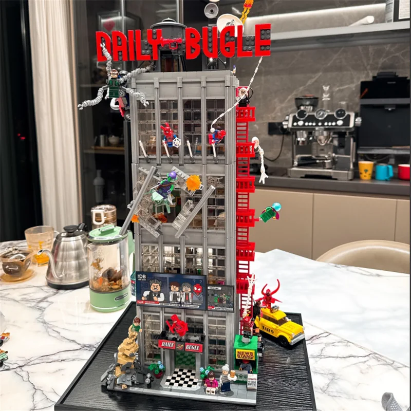 

3772 детали: Конструктор The Bugle Building из серии Daily Classic Building Blocks, совместимый с 76178, 78008. Кирпичики для сборки. Подарки на День рождения и Рождество.