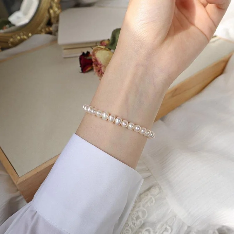 Fashion Minimalist Elegant Thin Oval High Luster Pearl Bracelet Elastic Cord Niche Design Bestie Gift for Women