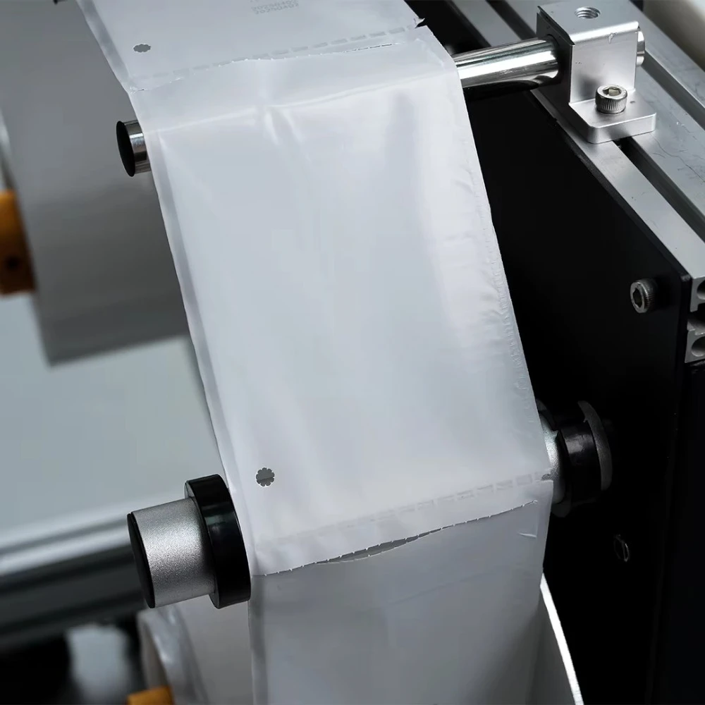 High Speed DOCOD L3000 5W UV Marking Machine High Precision Codificaci n TTO UV  Engraver for Plastic PET Film