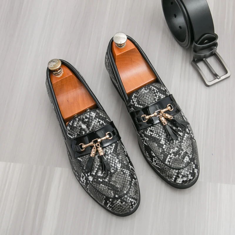 

Men Loafers PU Pattern Tassel Decoration Fashion Hairstylist Casual Shoes Size 38-46