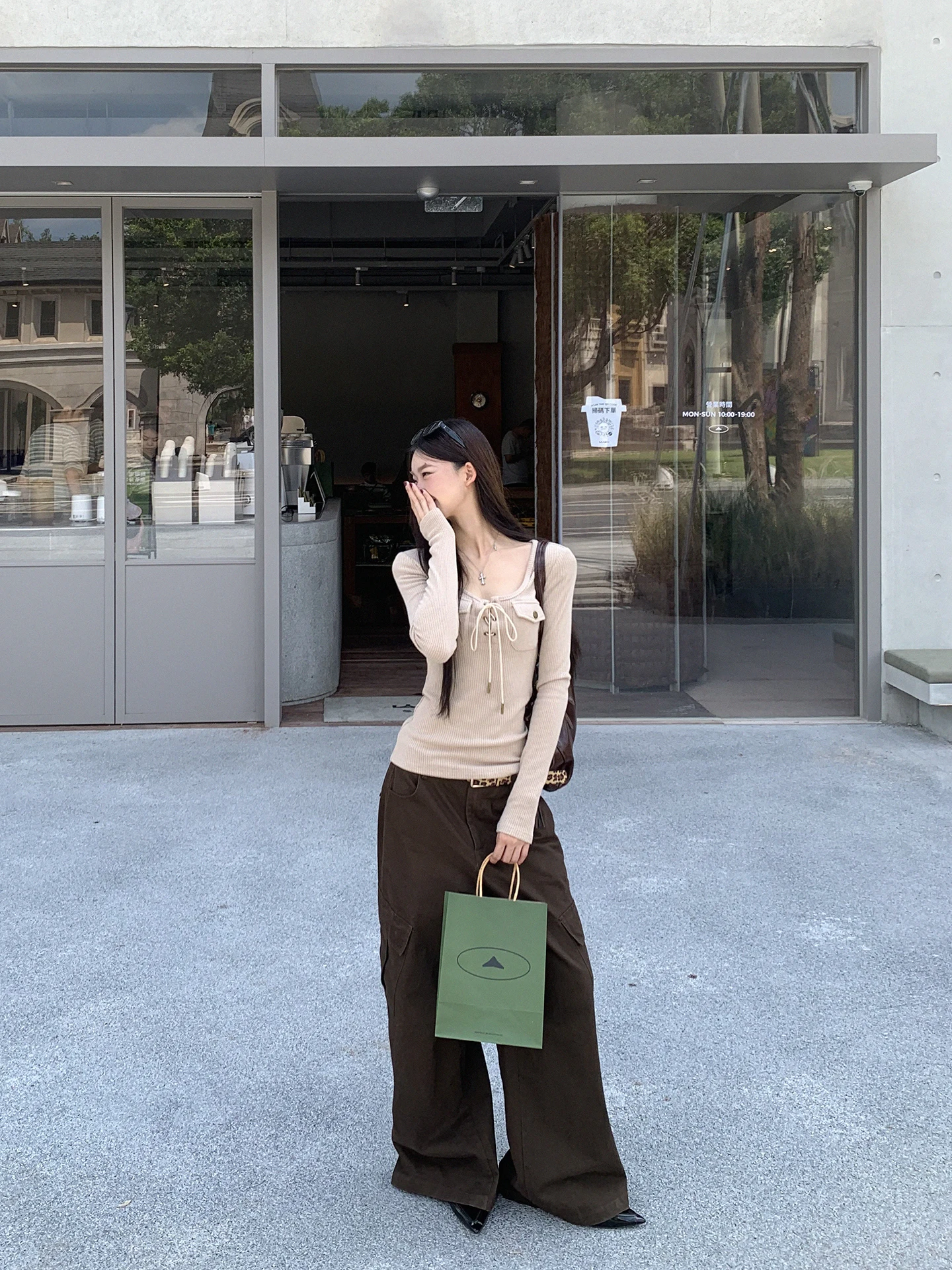 

Slim Fit Long Sve Base irt Women's Faionable Commute Sle Inner Wear Unique Design Winter Season Polyester Blend T-irt