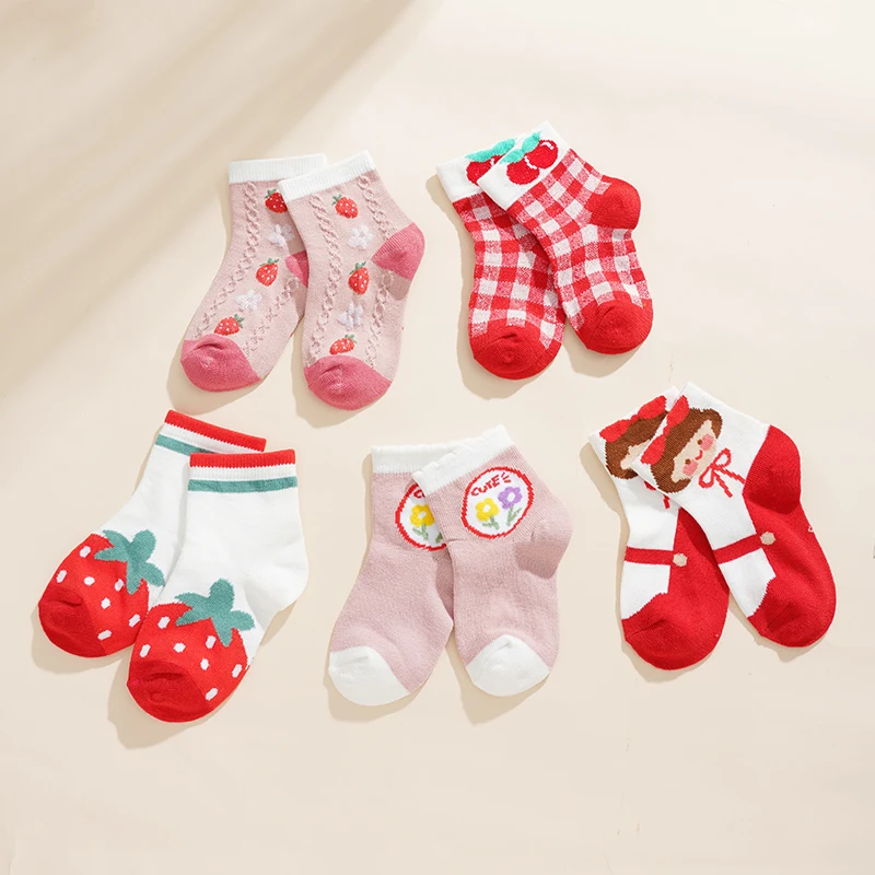 

5 Pairs Autumn New Red Strawberry Series Socks For Baby Girls Sweet And Cute Casual Socks Soft And Comfortable Children's Socks