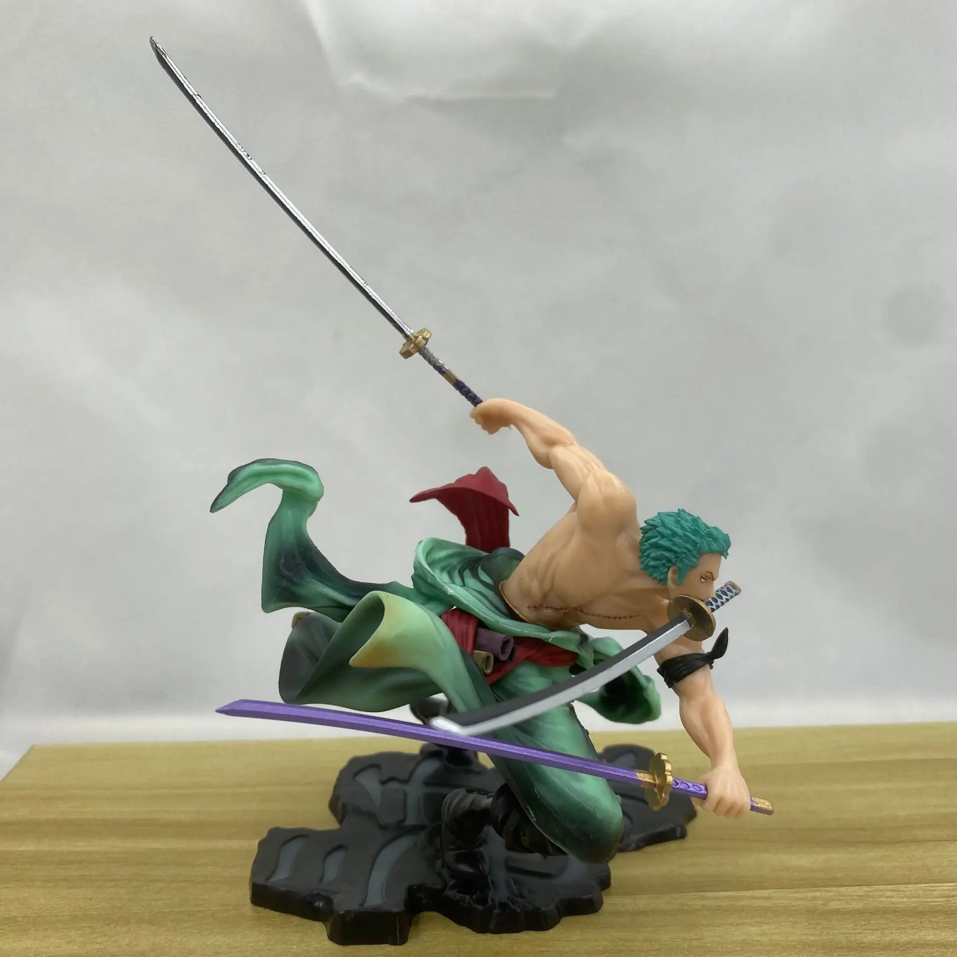 Hot One Piece 10cm Anime Figure GK Roronoa Zoro Three-blade Sa-maximum Manga Anime Statue Action Figure Collection Model Kid Toy