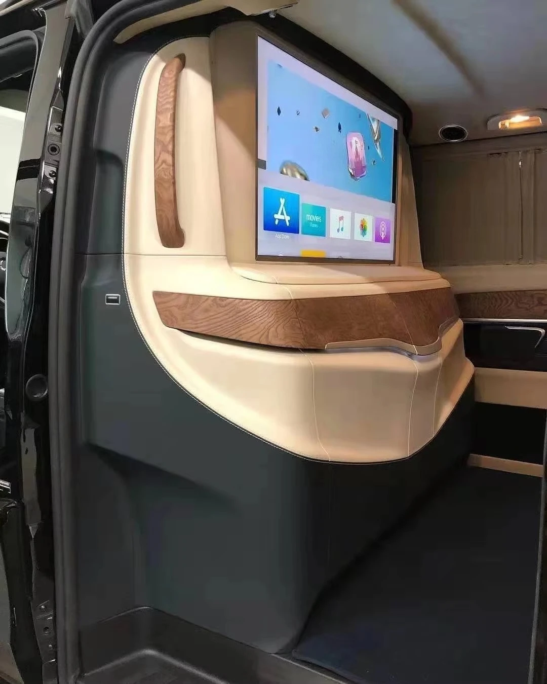 Vito Vclass New Luxury Four-Seater Commercial Vehicle Interior Kits with Partition Hidden Seat Bar Lift Curved TV