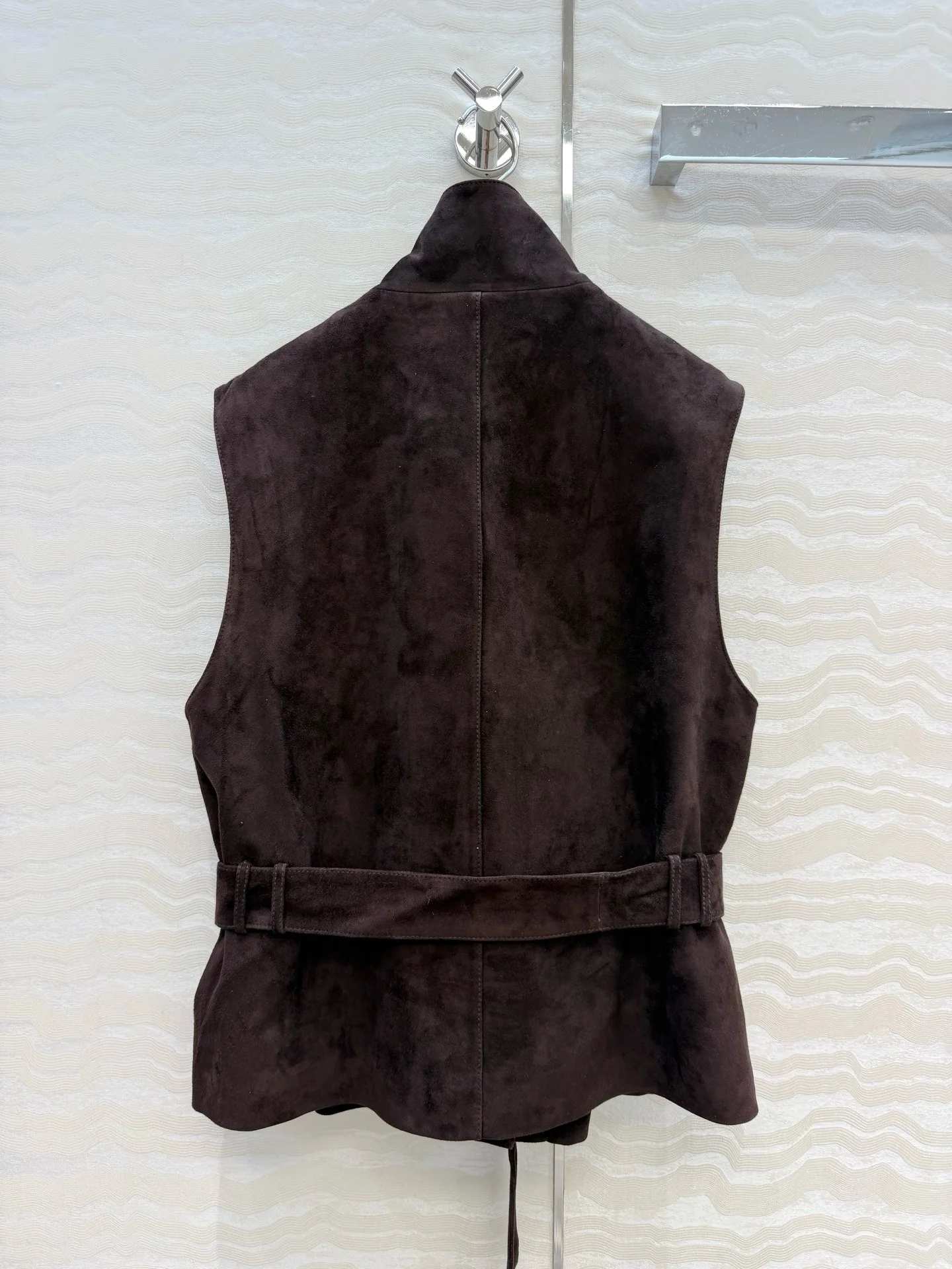 2026 Autumn Winter New Women's Genuine Leather Vest Top Suede Jacket Vest 100% Suede Calf Leather Material High Quality Elegant
