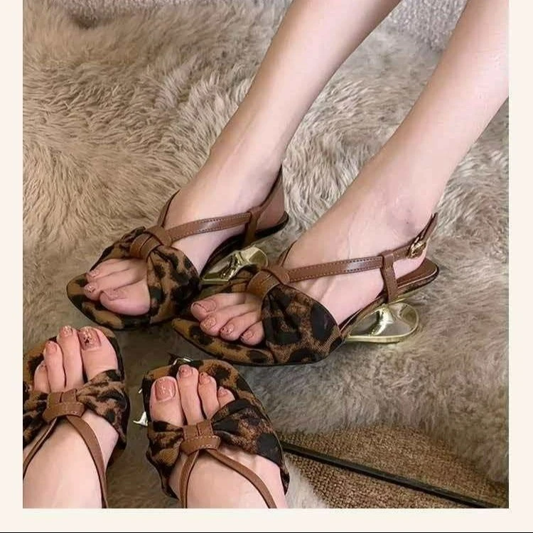 New Summer Square Toe Women's Hollow-Out Sandals Fashionable Unique Heel High Heels 2026 Elegant Buckle Party Sandals for Women