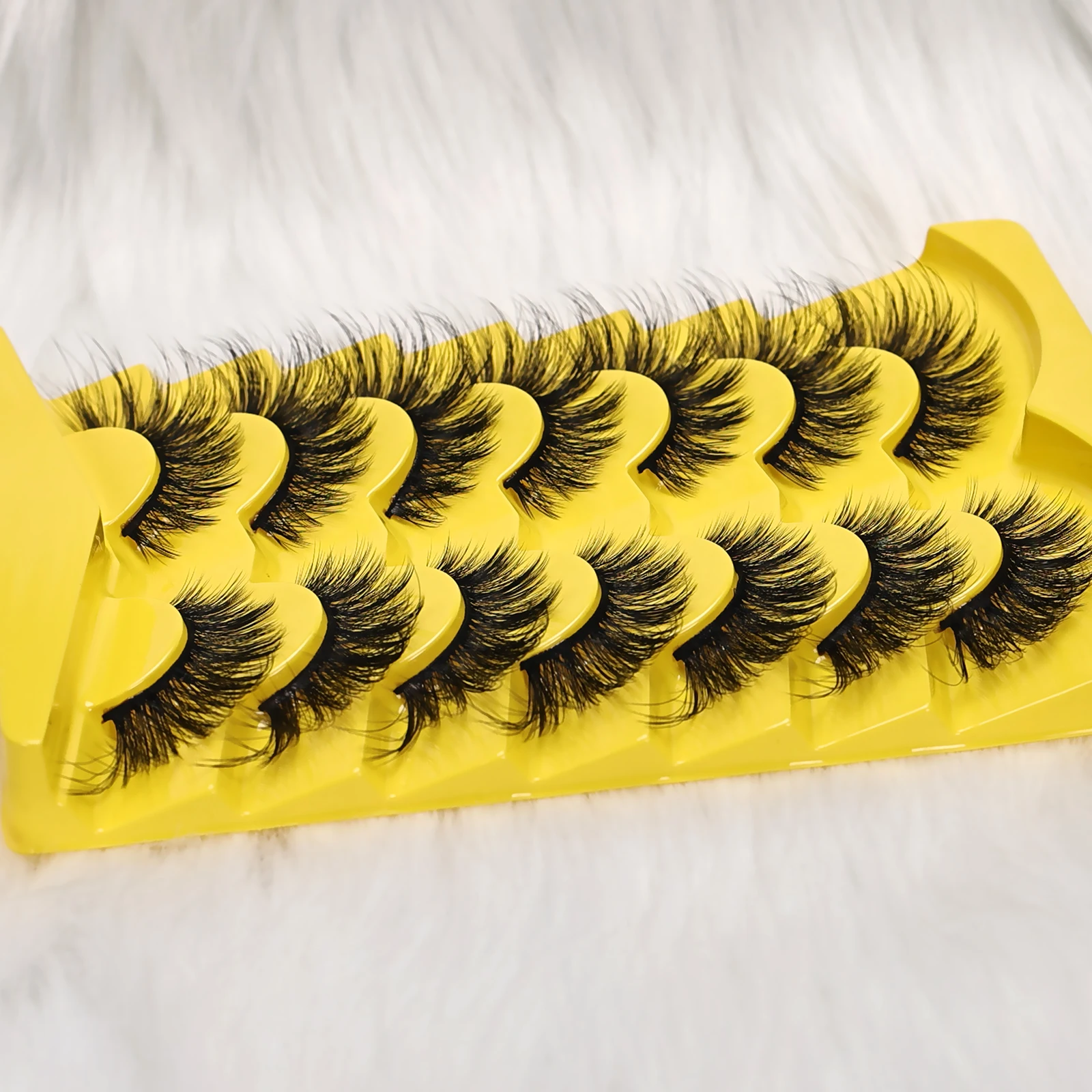 7 Pairs Cat Eye 3D False Eyelashes, Soft Natural Cross Lashes Reusable Lightweight Easy to Apply for Daily/Wedding/Party Eyelash