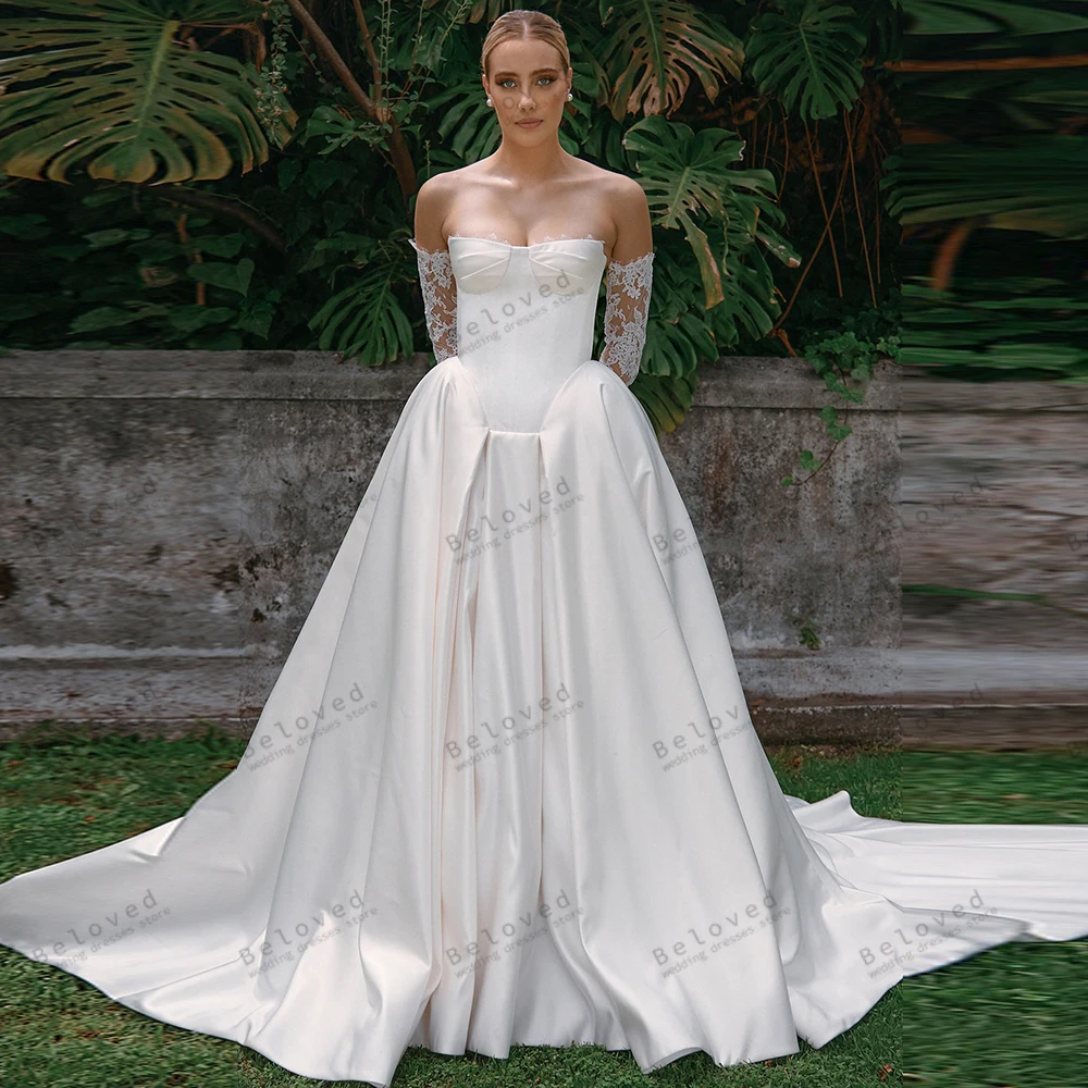 

Vintage Wedding Dresses A Line Satin Bridal Gowns Lace Appliques Strapless Robes Charming Princess Vestidos De Novia Customized