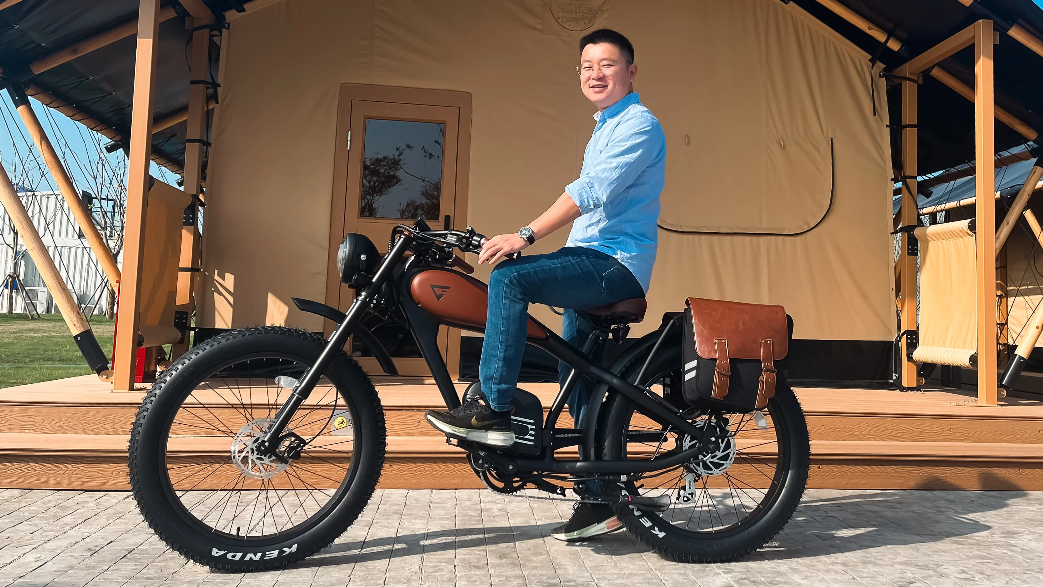 STLF OEM Factory Customized E Bike Dual Lithium Battery 750w Motor Vintage Cafe Racer Electric Bicycle Fat Tire Electric Road Bi