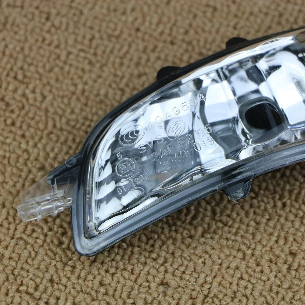 For Volvo S40 S60 S80 C30 C70 V50 V70  Left&Right Side Wing Mirror Indicator Turn Signal Light Lamp Lens   31111102,31111090