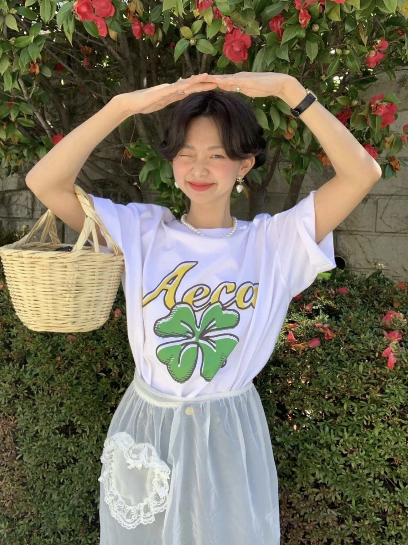 กระโปรงทรงเอไลน์แต่งลูกไม้ลายหัวใจ ผ้าโปร่งแสงบางเบา เหมาะสำหรับผู้หญิงใส่เดินทางไปทำงานในฤดูใบไม้ผลิ