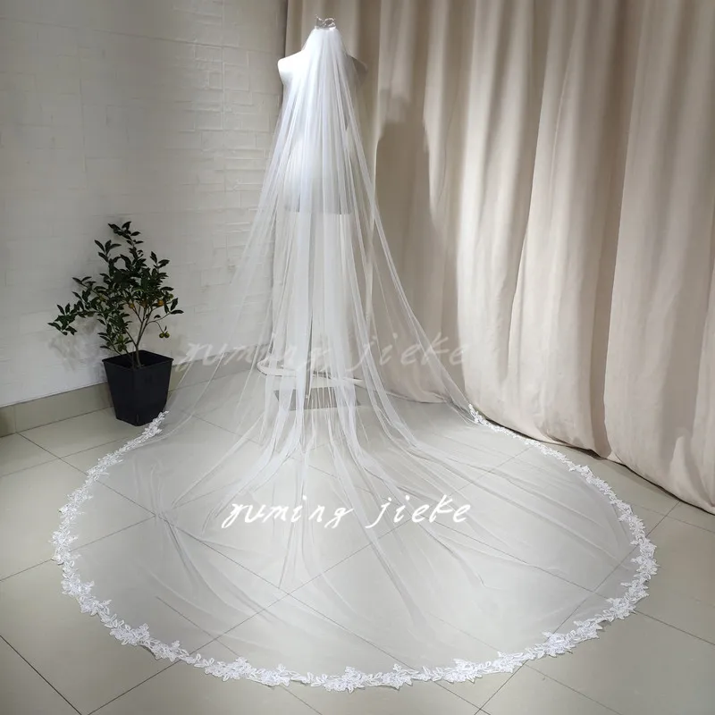 

New Style Lace Bridal Veil Cathedral Length Wedding Accessories with Metal Comb