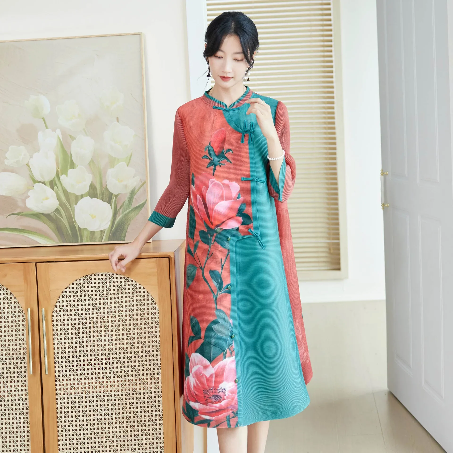 

Miyake Pleated Elegant Dress for Women 2024 New Fashion Printed Stand Collar Long-sleeved Loose Large Size Mid-length Skirt