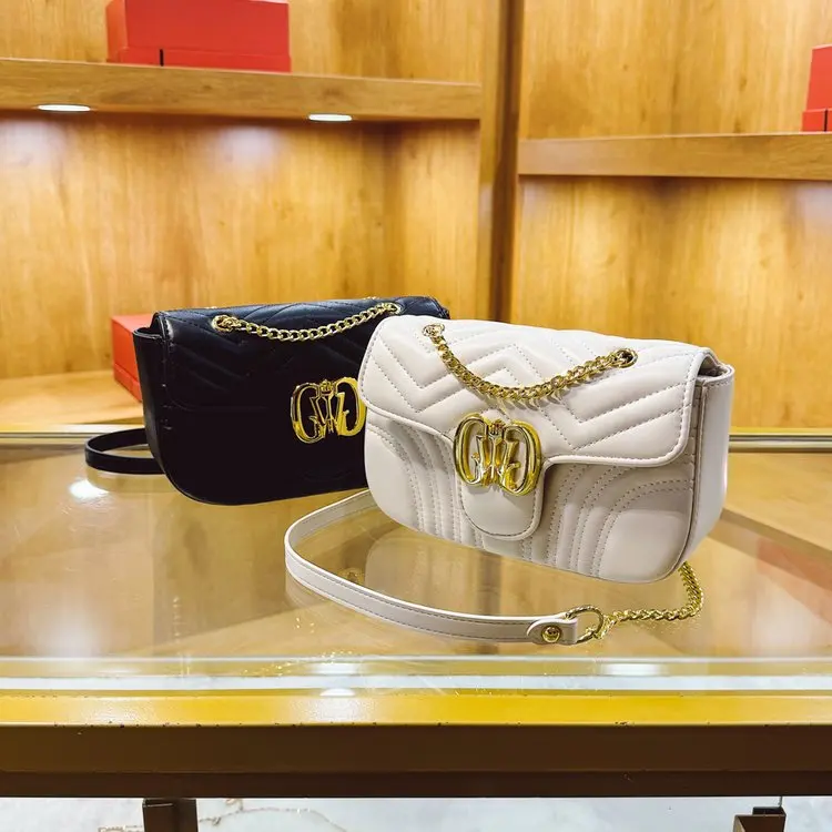 

Women's Stylish Lingge Quilted Small Square Bag, Summer All-Match Chain Crossbody Purse, Fashion Ins Mobile Phone Bag