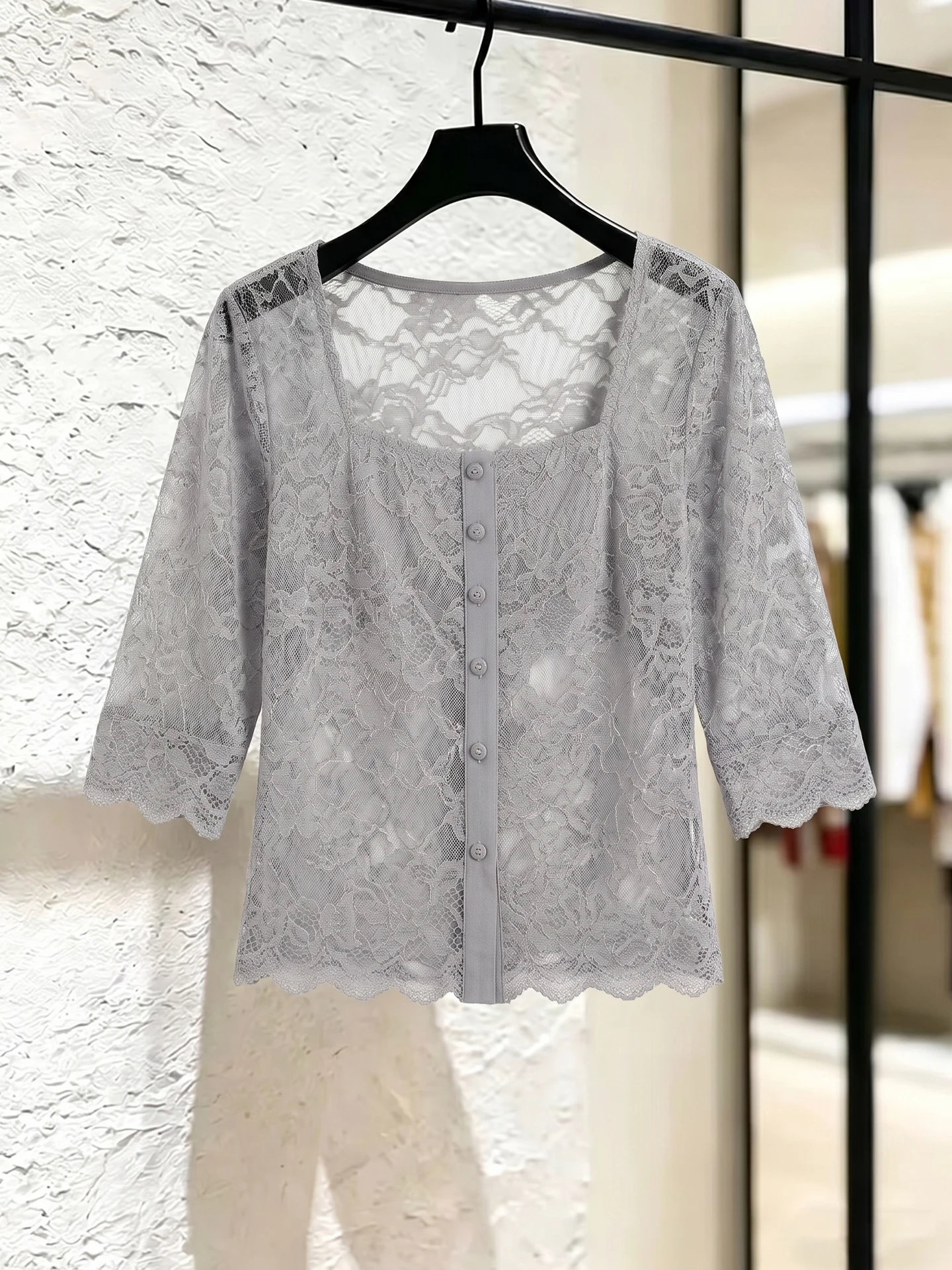 

Korean Style Fashionable Lace Blouse Women's Simple Versatile Square Collar Summer 2026 Unique Elegant Small Shirt Silk Material