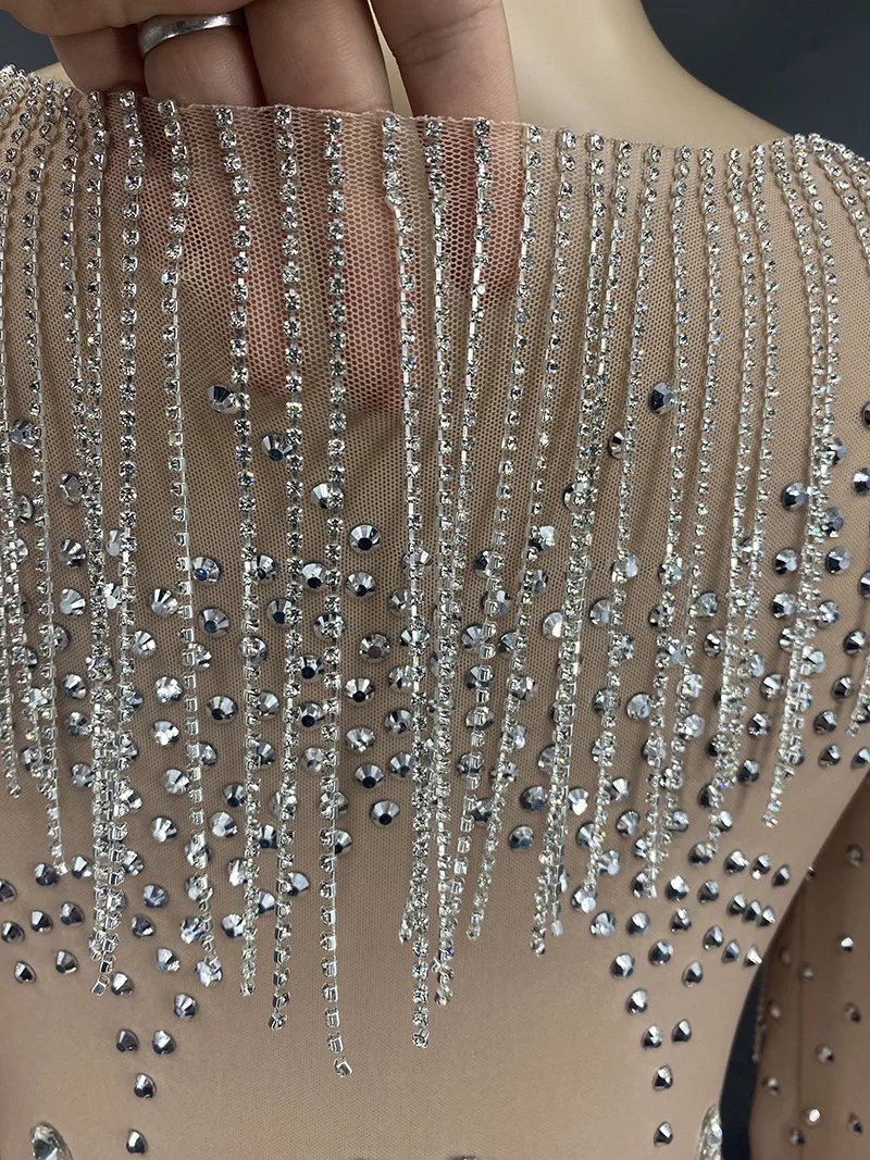 Robe moulante en fibre de plumes personnalisée, dentelle striée, paillettes à haute élasticité, robe sexy pour fête d'anniversaire, robe de performance, 2023