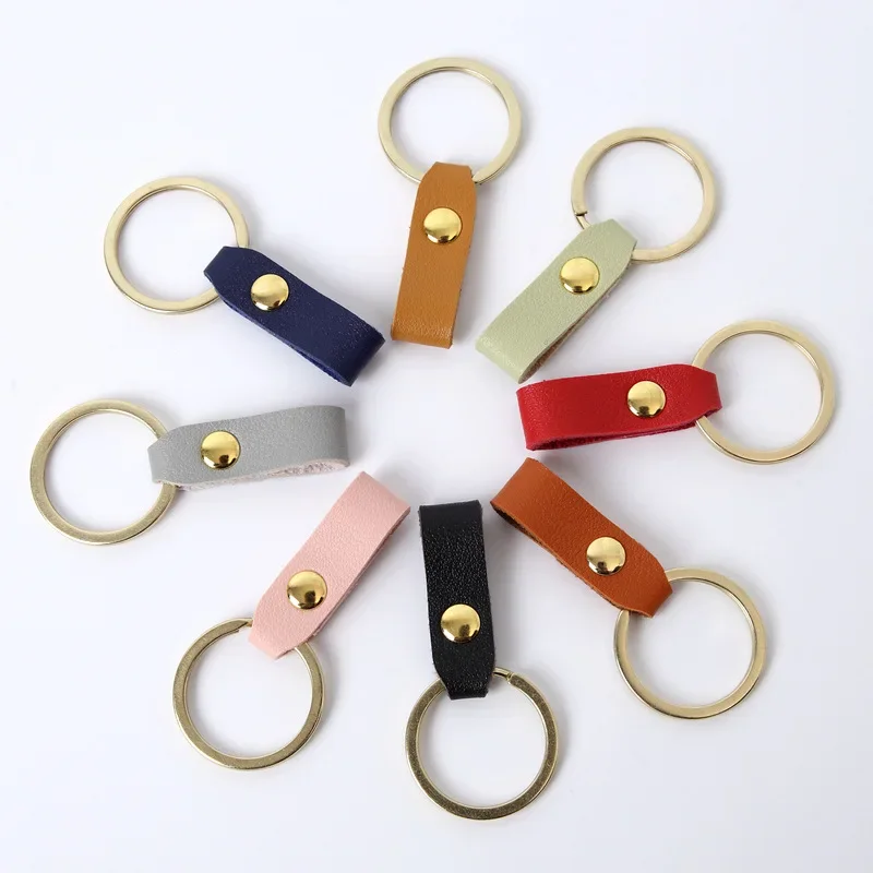 Fashion Bright PU Leather Keychains Hanging Ornament Colorful Cute Car Keychain Accessories High Quality Key Chains for Women 키링