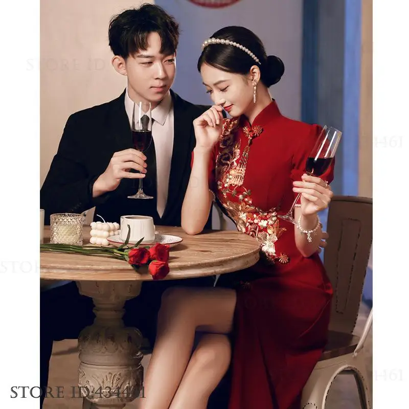 Chinese Style Female Long Cheongsam Dress Evening Party Dress Vintgae Elegant Long Prom Dress Applique Embroidery Wedding Dress