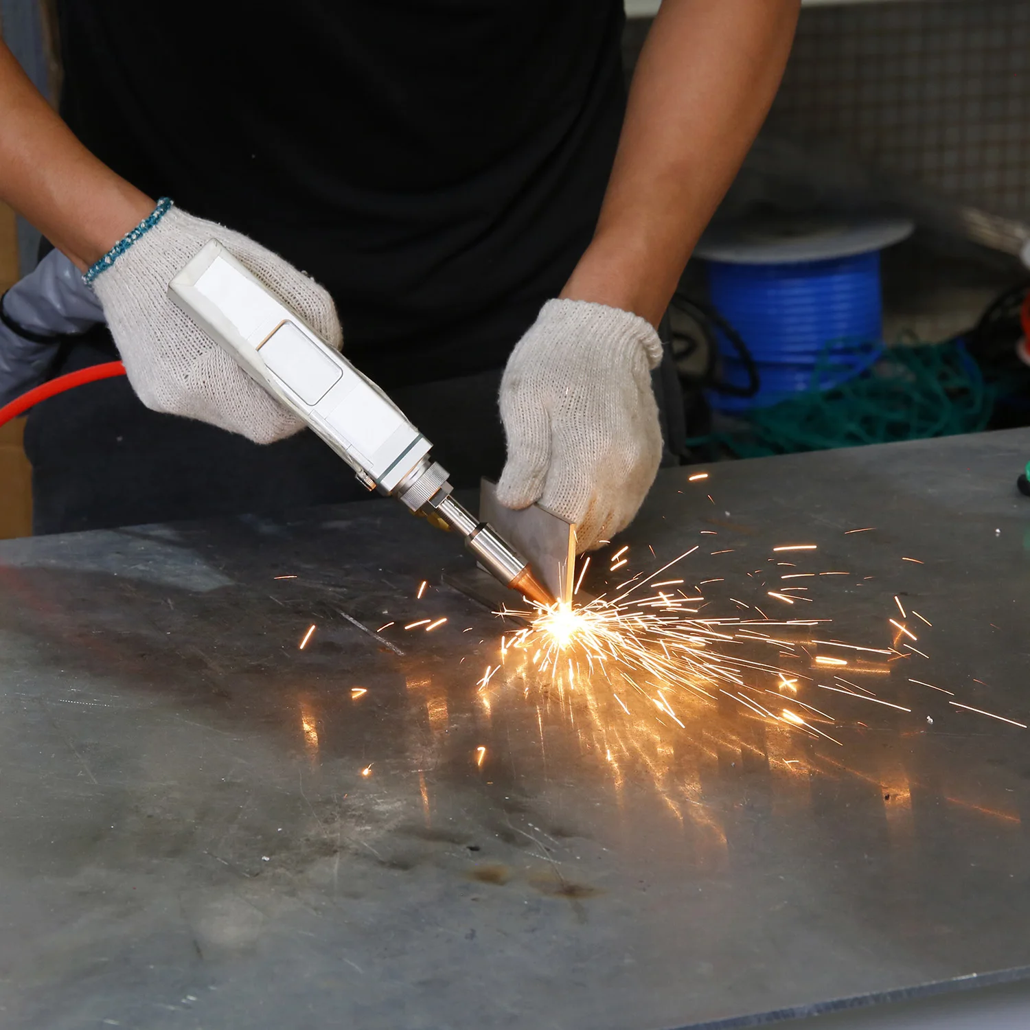 

SUP21T SUP23T Laser Welding Head 1000W 1500W 2000W 3000W Fiber Laser Welding Machine Price Laser Welder for Sale