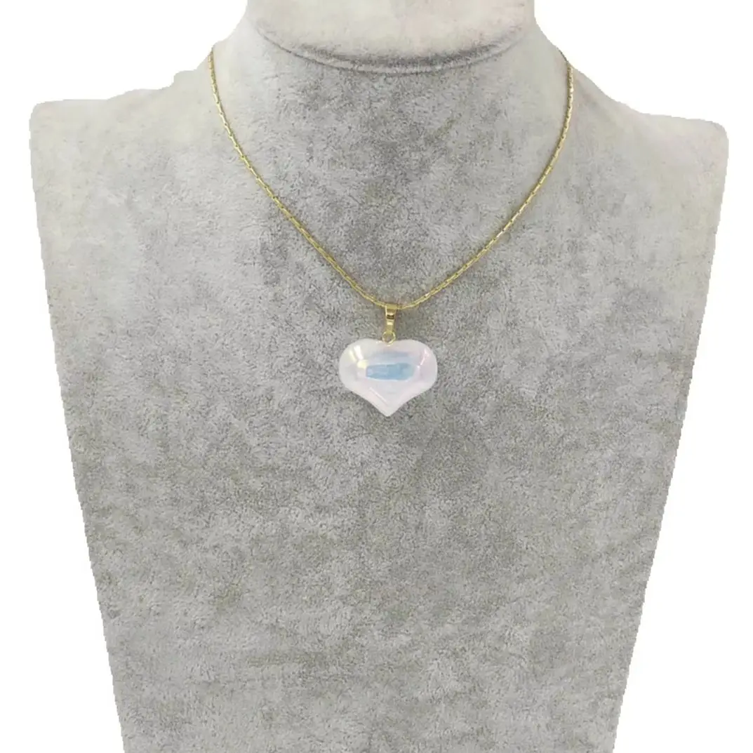 WT-N1336 WKT Lovely Style Heart-Shaped Pendant Natural Luster Crystal Charms With Gold Chain Women Necklace Jewelry Gifts