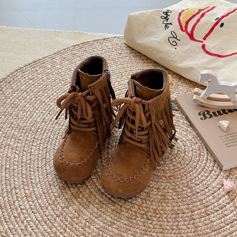 الجلد المدبوغ لطيف الفتيات الأحذية 2025 الخريف والشتاء موضة جديدة شرابة مطرز تصميم المضادة للانزلاق الرجعية أنبوب قصير أحذية الموضة. #6