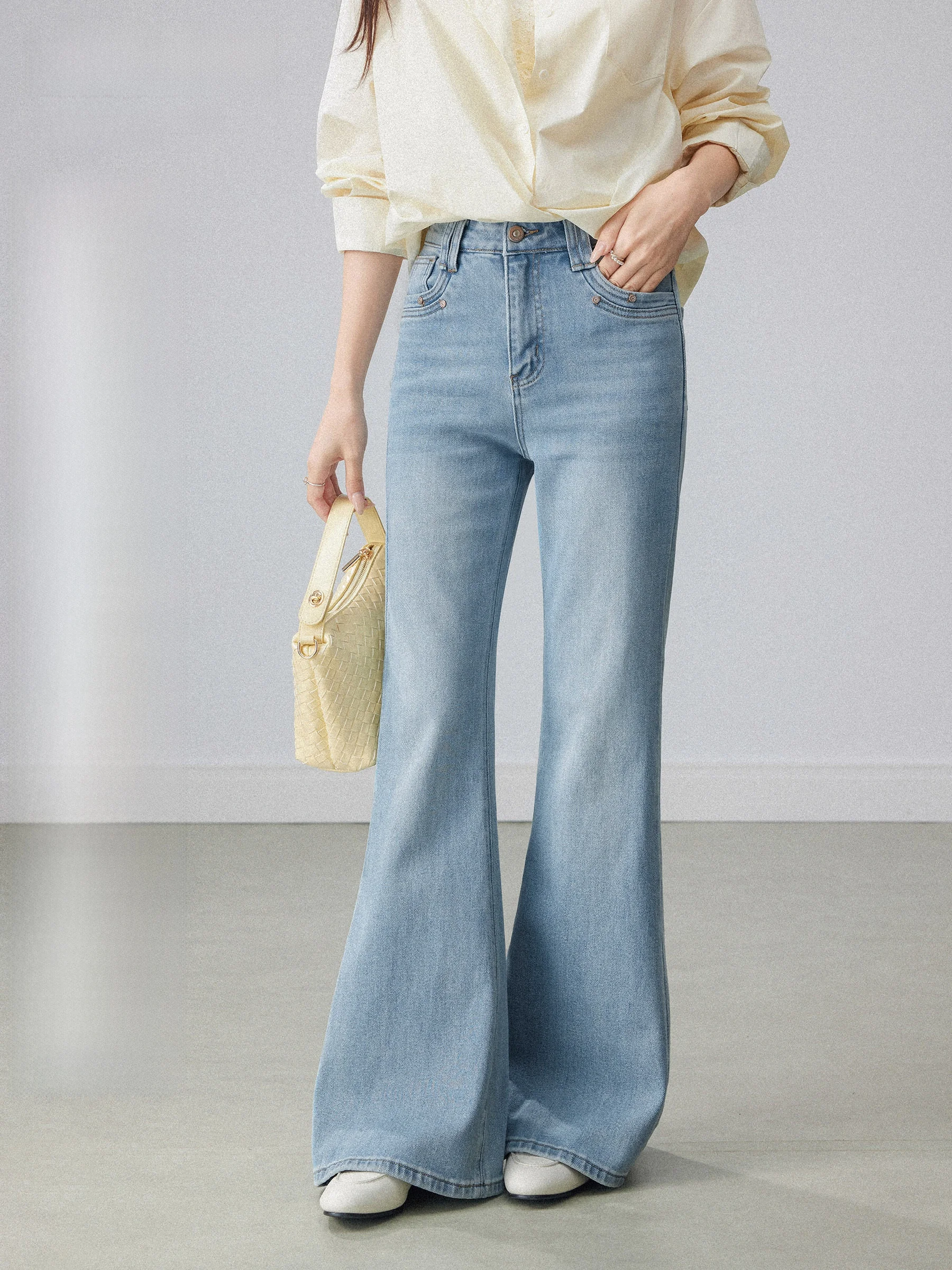 

High Waist Slimming Casual Straight Leg Bell Bottom Jeans Women's Light Wash Bell Bottom Trousers Spring 2026 New Arrival