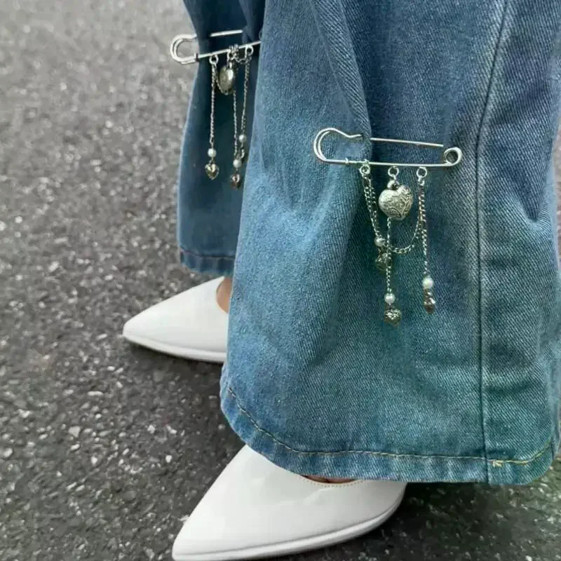 1 قطع اليدوية لطيف دبوس الأمان سلسلة شارة بروش دبوس سحر مطرز الجمالية شرابة سلسلة القلب قلادة