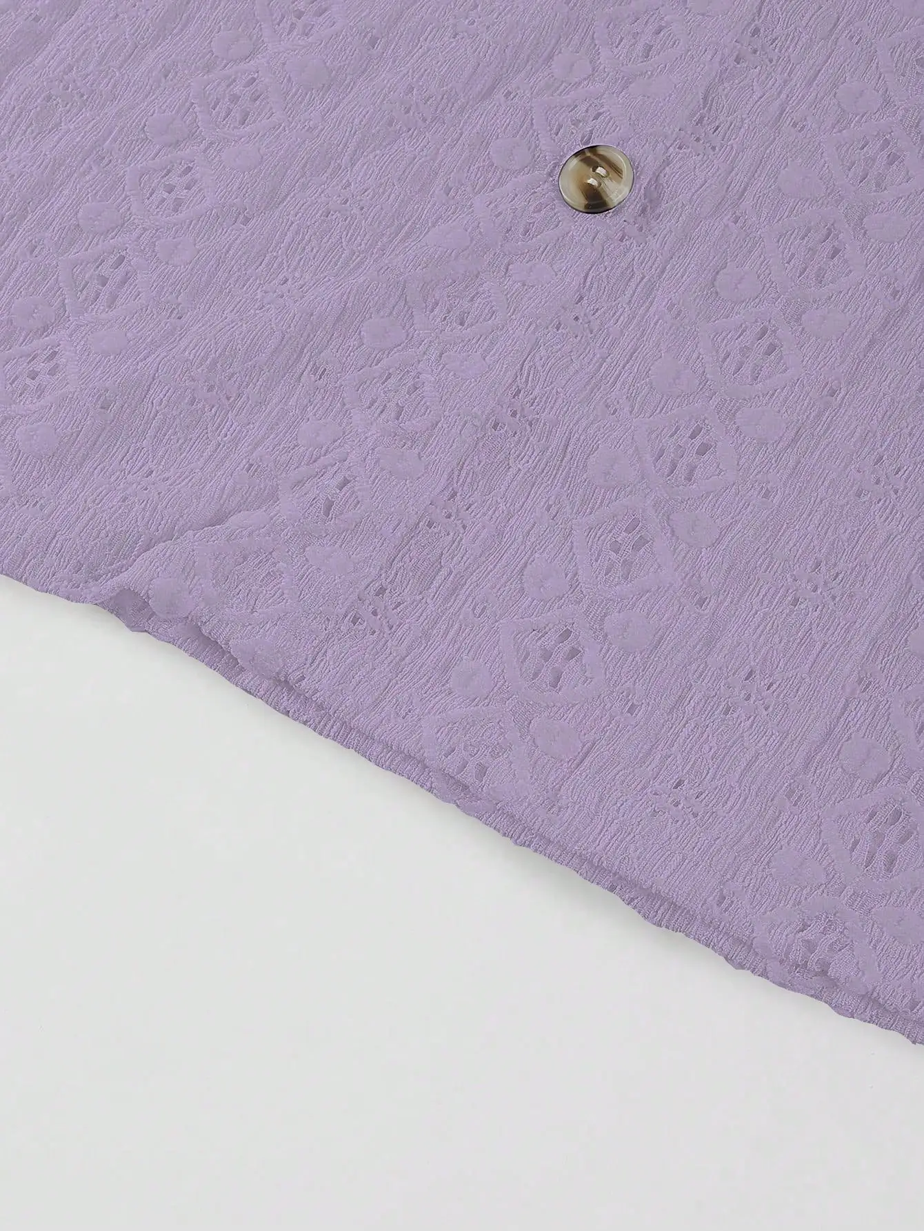 Elegante, lässige Damenbluse mit kurzen Ärmeln – perfekt für den Urlaub und das Wochenende – Detail 4