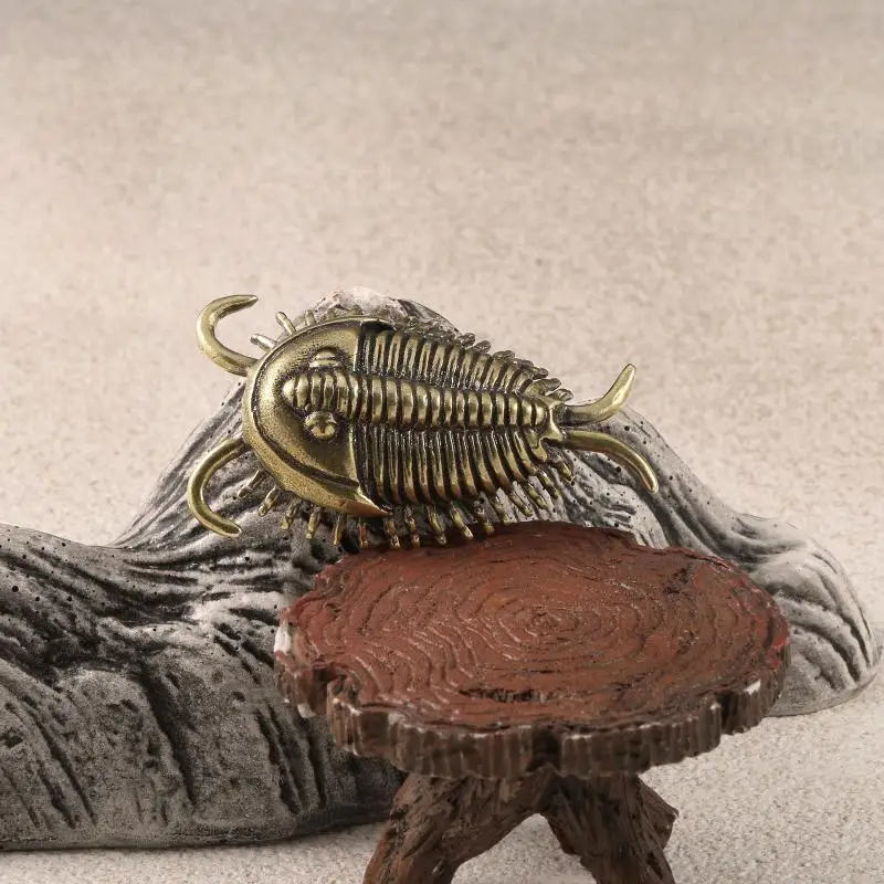 1/2Pcs Cambrian Trilobite Brass Desk Decoration Retro Insect Small Figurine Tea Pets Home Office Ornaments Souvenir Gift
