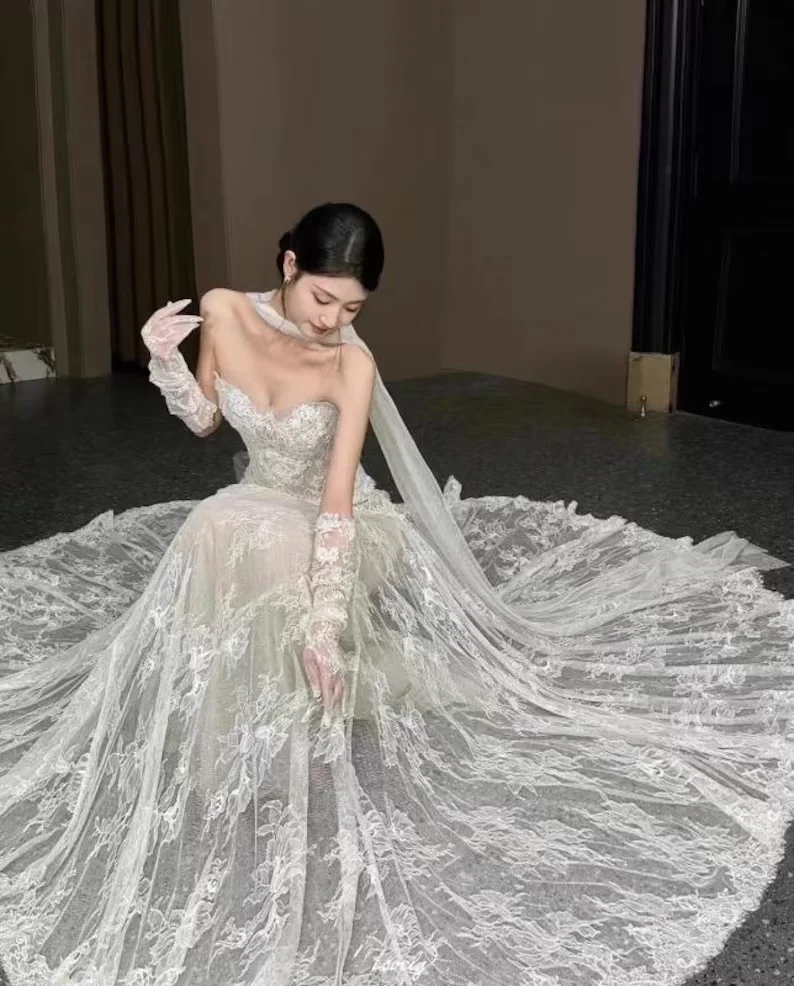 

2025 Luxury Custom Lace Wedding Dress Can Be Customized With Off Shoulder Lace Wedding Dress And Long String Wedding Dress