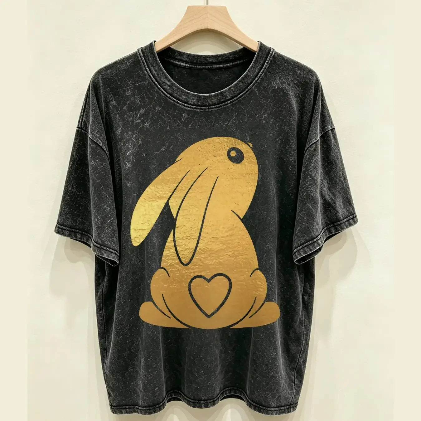 washed T Shirt Bunny With Heart Tail Gold Foil Rabbit Easter Love Men's vintage Washed fashion Breathable Versatile Comfortable
